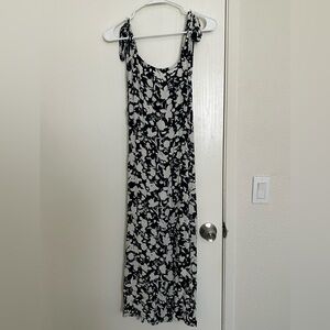 Blue and White Floral Midi Dress Woman’s Small